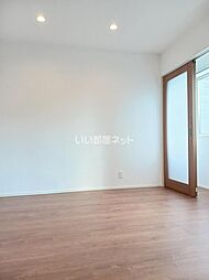 リーシング小俣II　A 102 1階1LDKのリビング/ダイニング