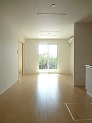 マジャリスII番館 103 1階2LDKのリビング/ダイニング