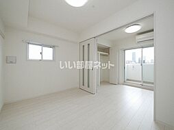 プライマル南森町パークビュー 602 6階1DKのリビング/ダイニング