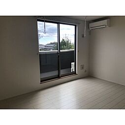 ラヴニール 102 1階1Kのリビング/ダイニング