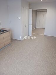 Maison de Rich 中山 Annex 102 1階1LDKのリビング/ダイニング