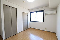 スカイクレスト　Ａ 102 1階2DKのリビング/ダイニング