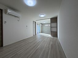 吉勇 103 1階2LDKのリビング/ダイニング