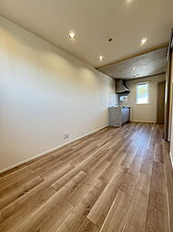 ＥｄｇｅＭｏｍｅｎｔ長江 208 2階ワンルームのリビング/ダイニング