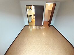 エルシャトー　カロン 204 2階1Kのリビング/ダイニング