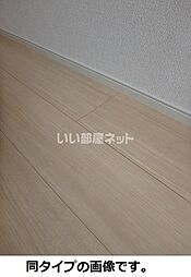 アウラティエ 105 1階1LDKのリビング/ダイニング