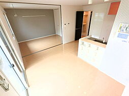 パークシャトー 202 2階2LDKのリビング/ダイニング