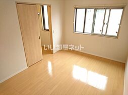 ディアコート烏山 D 1階2LDKのリビング/ダイニング