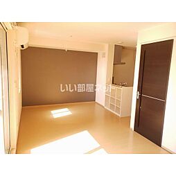 サンフォレスト一の宮 302 3階1LDKのリビング/ダイニング