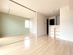 サンモール　Ａ 105 1階2DKのリビング/ダイニング