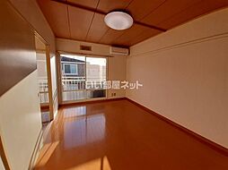 オルゴール 105 1階1LDKのリビング/ダイニング