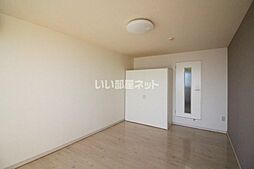 エミネンスプラザ 102 2階1Kのリビング/ダイニング