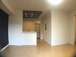 マストタウン長倉 D 102 1階1LDKのリビング/ダイニング