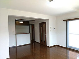 八戸市長根1丁目のアパート B205 2階3LDKのリビング/ダイニング