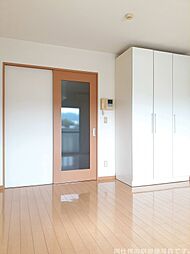 アンジュール 202 2階1Kのリビング/ダイニング