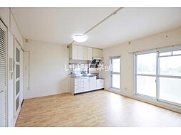 ＵＲ　泉南一丘団地　75棟 202 2階4LDKのリビング/ダイニング