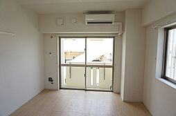 マンション嘉利吉　II 304 3階1Kのリビング/ダイニング