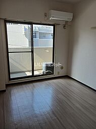 グランデール麻里布 301 3階1Kのリビング/ダイニング