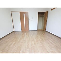 グリーンハイツ大安 101 1階1Kのリビング/ダイニング