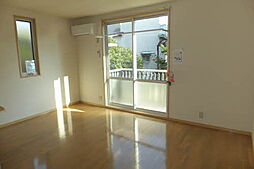 アベニール　Ｂ棟 B0103 1階ワンルームのリビング/ダイニング