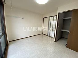 アゼリア大岡　Ｂ 102 1階1Kのリビング/ダイニング