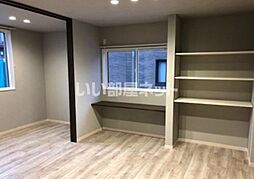 カーサ川崎 201 2階1LDKのリビング/ダイニング