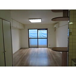 ロイヤルハイツ東八 ワンルームの写真