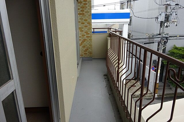 バルコニー