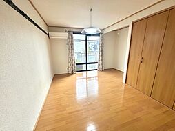 プレジール 1DKの写真