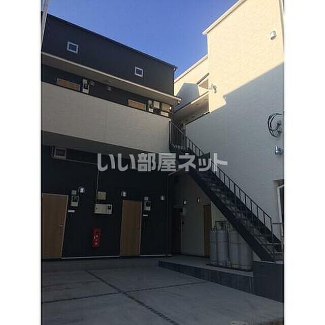 6 / 13