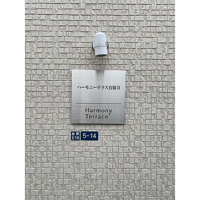 4 / 11
