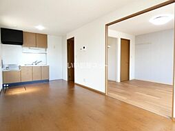 グリーンヒル 101 1階2LDKのリビング/ダイニング