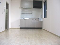 プリムローズ　A 101 1階2DKのリビング/ダイニング