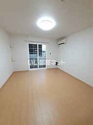 グラース・ジェルメ　Ａ棟 103 1階ワンルームのリビング/ダイニング