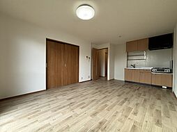 ルポ・ロジェマン　Ｃ棟 108 1階2LDKのリビング/ダイニング