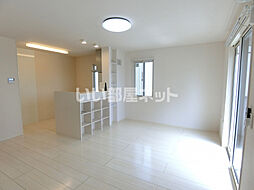 得蔵　弐番館 201 2階2LDKのリビング/ダイニング