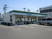 【コンビニエンスストア】ファミリーマート 卸町三丁目店まで602ｍ