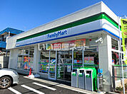 【コンビニエンスストア】ファミリーマート古ヶ崎二丁目店まで226ｍ