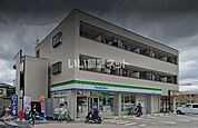 【コンビニエンスストア】ファミリーマート 酒々井駅前店まで74ｍ