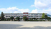 【小学校】伊万里市立大坪小学校まで1198ｍ