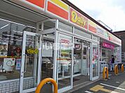 【コンビニエンスストア】デイリーヤマザキ 大和高田中町店まで685ｍ