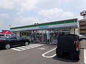 【コンビニエンスストア】ファミリーマート小牧パワーズ店まで723ｍ