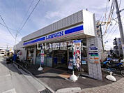 【コンビニエンスストア】ローソン 辻堂元町店まで967ｍ