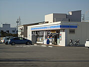 【コンビニエンスストア】ローソン 西尾寺津店まで325ｍ