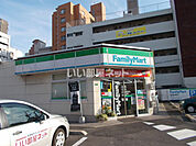 【コンビニエンスストア】ファミリーマート城野駅北店まで568ｍ
