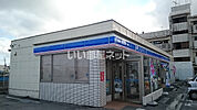【コンビニエンスストア】ローソン シーサイド与那原店まで679ｍ