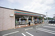 【コンビニエンスストア】セブンイレブン　野田宮崎小学校前店まで881ｍ