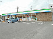 【コンビニエンスストア】ファミリーマート 西条古川店まで242ｍ
