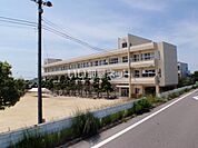 【小学校】丸亀市立城東小学校まで633ｍ