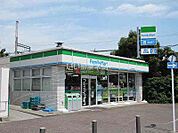 【コンビニエンスストア】ファミリーマート近鉄久居駅前店まで1699ｍ